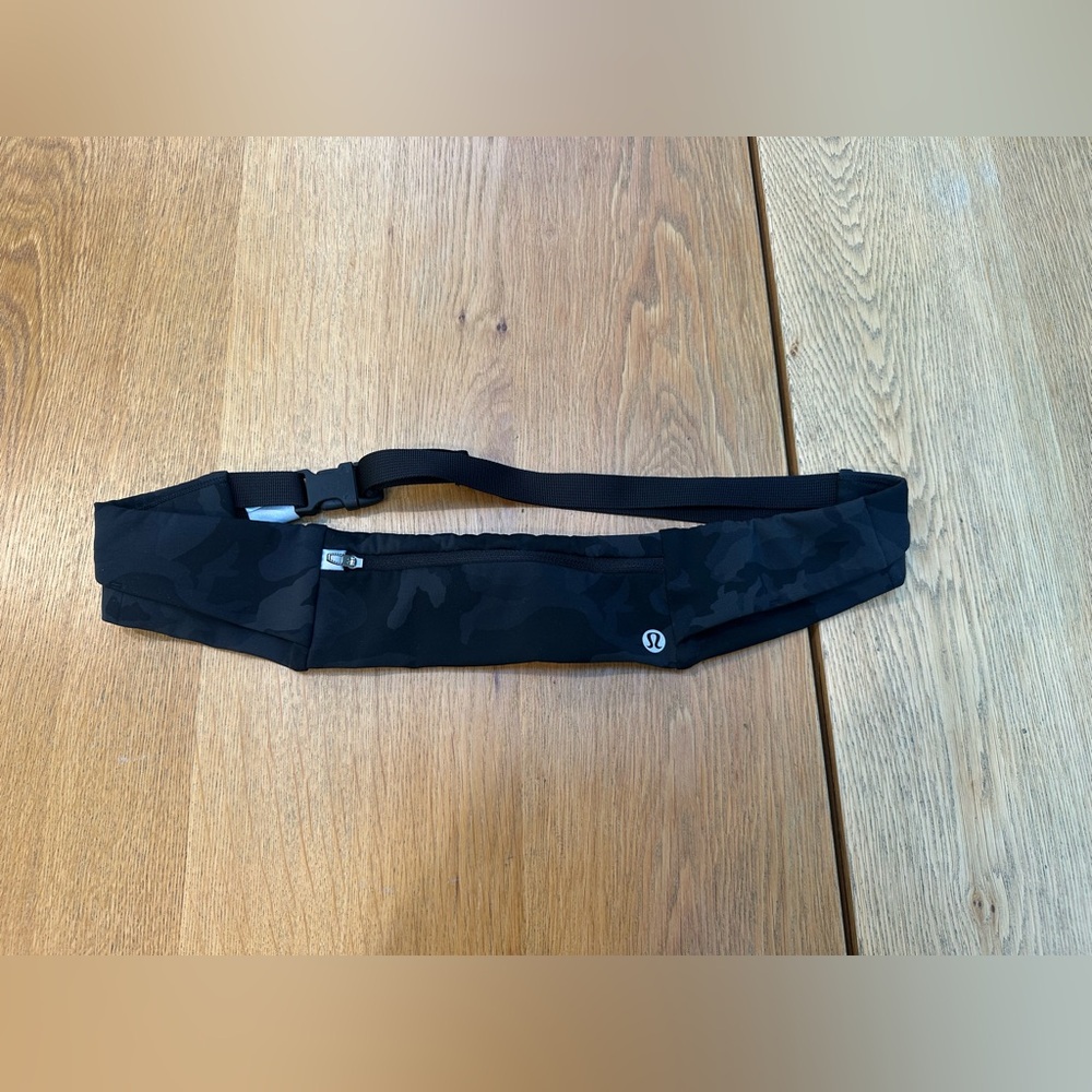Lululemon Runners Belt camouflage